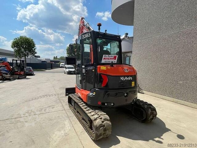 Excavadora sobre orugas Kubota U50-5