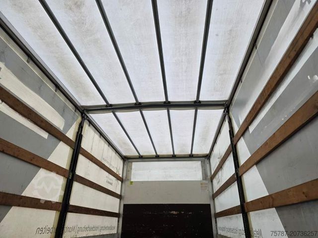 Schuifzeil bestelwagen DAF LF 170 Gardine, wie neu, nur 82 TKM Original !