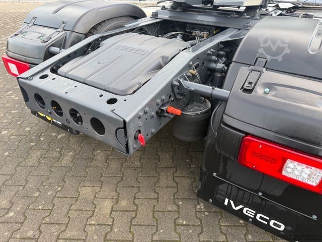 Standaard trekker IVECO STRALIS S-WAY AS440S50T/P Intarder 6x Stück