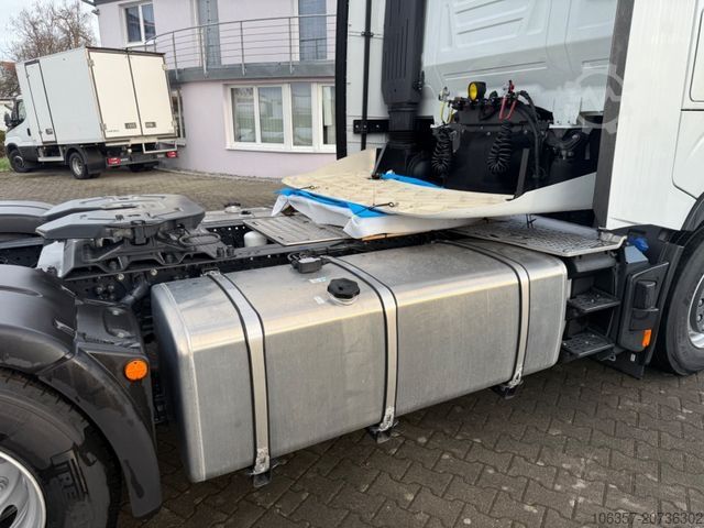 Standaard trekker IVECO STRALIS S-WAY AS440S50T/P Intarder 6x Stück