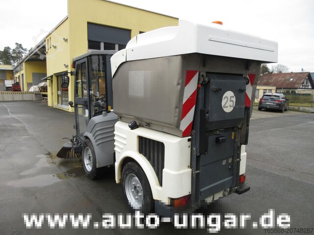 Süpürücü Hako Citymaster CM 1200  Kleinkehrmaschine 4x