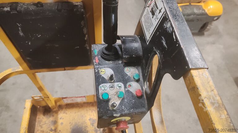 Šķēres pacēlāja galds Haulotte Compact 8N