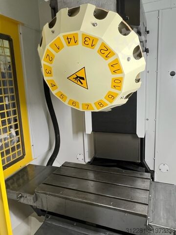 Vertikaalne töötlemiskeskus FANUC ROBODRILL α-T14iFb