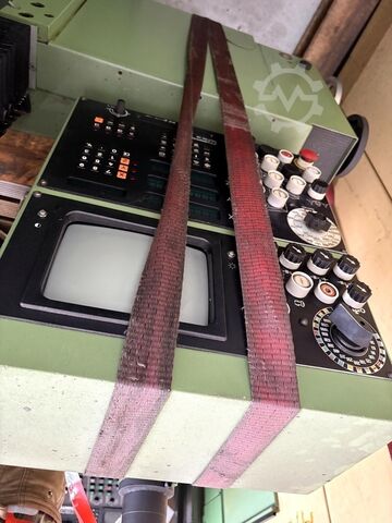 CNC alatna glodalica Maho MH800P