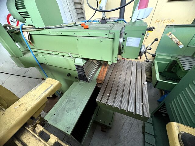 CNC alatna glodalica Maho MH800P