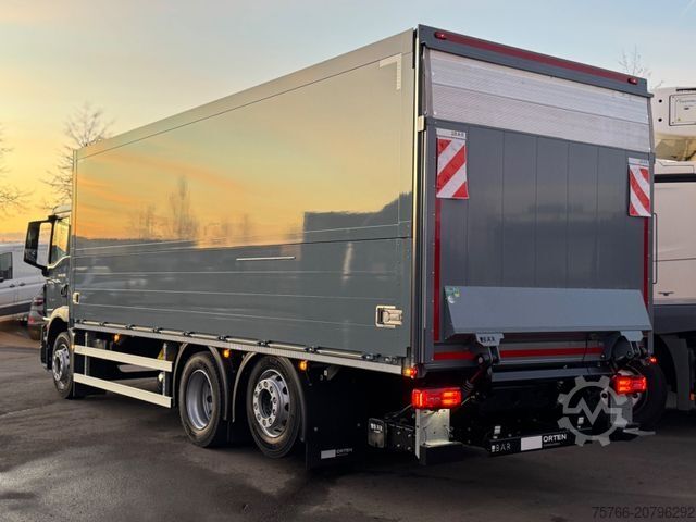 Camión de bebidas MAN TGM 26.320 L / LBW / LENKACHSE / 18 PAL