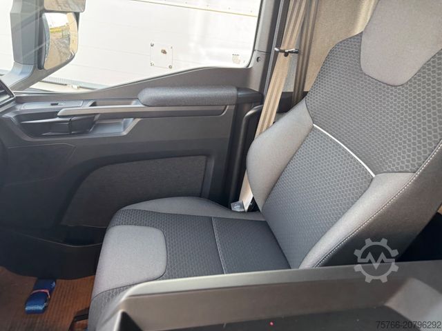 Camión de bebidas MAN TGM 26.320 L / LBW / LENKACHSE / 18 PAL