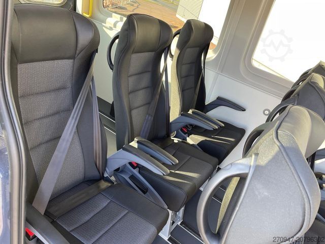 Furgoneta de caja alta MAN TGE 3.200 L3H2 Kombi 8SITZE ACC LED STANDHZ DAB