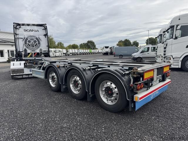 Keitimo kėbulo puspriekabė D-Tec Flexitrailer VCC-01 Lift Mittelauschub Alcoa LED