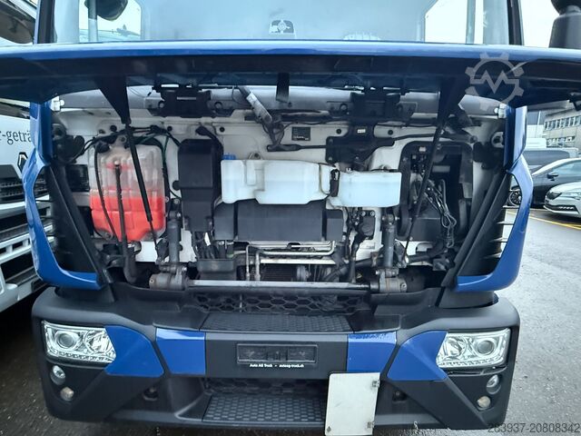 Nákladné auto s plochou korbou a plachtou IVECO ML 140 E 25 P