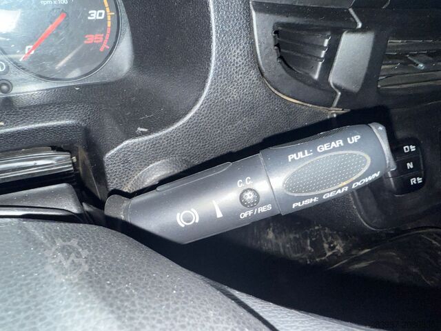 Camião plataforma com lona iveco ML 140 E 25 P