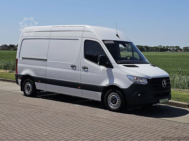 Stationvogn med højt tag MERCEDES-BENZ SPRINTER 314 L2H2 Mbux10 + Navi!