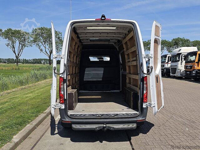 Stationvogn med højt tag MERCEDES-BENZ SPRINTER 314 L2H2 Mbux10 + Navi!