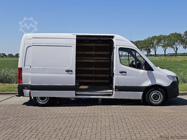 Stationvogn med højt tag MERCEDES-BENZ SPRINTER 314 L2H2 Mbux10 + Navi!