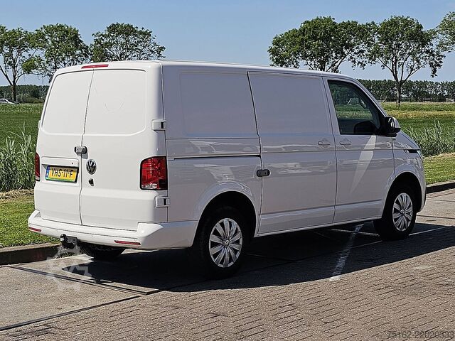 Camioneta familiar de techo alto VOLKSWAGEN TRANSPORTER 2.0 TDI L1H1 150Pk NAP Euro6