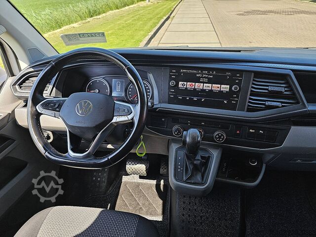 Camioneta familiar de techo alto VOLKSWAGEN TRANSPORTER 2.0 TDI L1H1 150Pk NAP Euro6