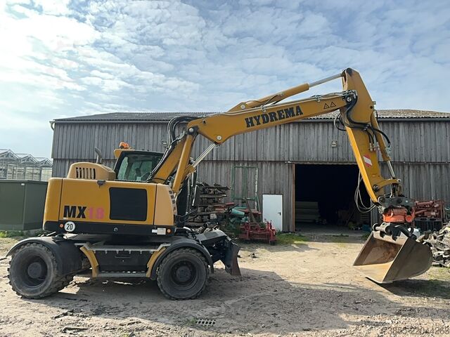 Mobilbagger Hydrema RB15-MX18 with tiltrotator, quick coupler and excavator bucket