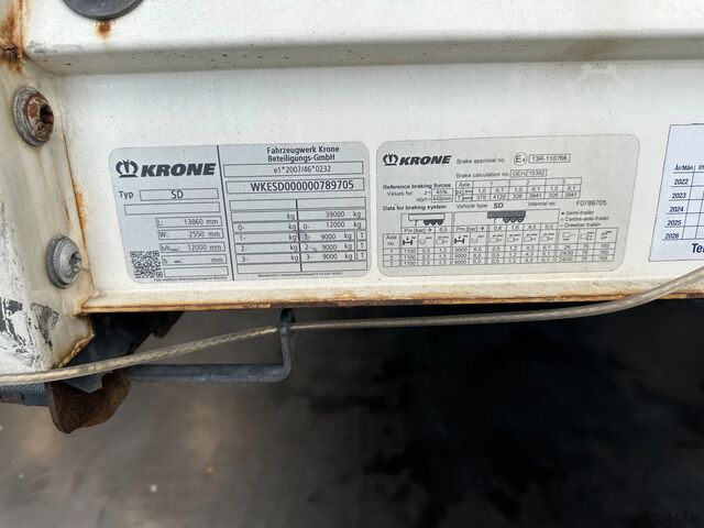 Krone MEGA / acoperiș rabatabil / BPW + frâne cu tambur / locașuri pentru stâlpi de susținere a lemn Krone MEGA / raising-roof / BPW + drumbrakes / timber...