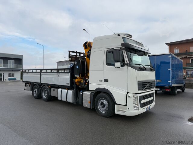 Kravas automašīna ar celtni VOLVO FH 12.420