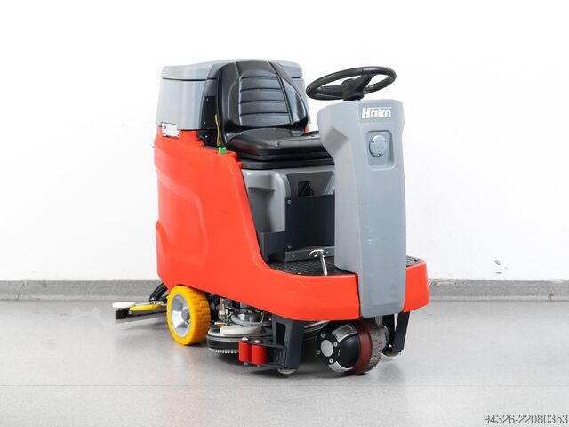 Hako Scrubmaster B75 R TB650 NOVÉ AKUMULÁTORY Hako Scrubmaster B75 R TB650 - 2016y - 830h