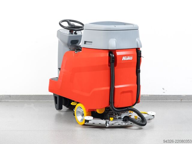 Hako Scrubmaster B75 R TB650 NOVÉ AKUMULÁTORY Hako Scrubmaster B75 R TB650 - 2016y - 830h