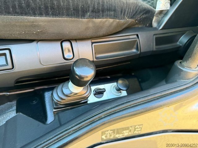 Pašizgāzējs kravas automašīna MERCEDES-BENZ AROCS 3345 6x6 Euro 6 Kipper mit Bordmatik