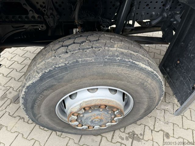 Pašizgāzējs kravas automašīna MERCEDES-BENZ AROCS 3345 6x6 Euro 6 Kipper mit Bordmatik