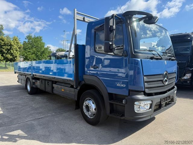 Camião de plataforma MERCEDES-BENZ ATEGO 1530 L Pritsche 7,20 m AHK*Nutzlast 9 T