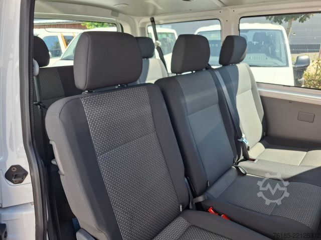 Miniautocarro VOLKSWAGEN T6.1 9-Sitzer-Stoff  1. Hand Klima