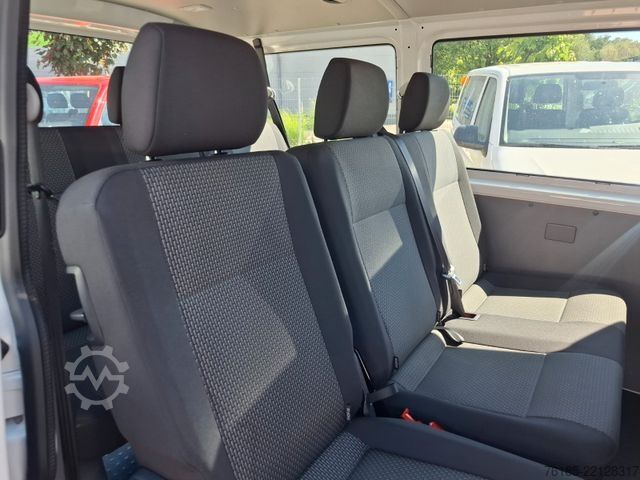 Miniautocarro VOLKSWAGEN T6.1  9-Sitzer Stoff  Klima 1. Hand