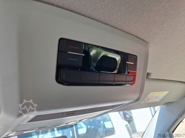 Miniautocarro VOLKSWAGEN T6.1  9-Sitzer Stoff  Klima 1. Hand