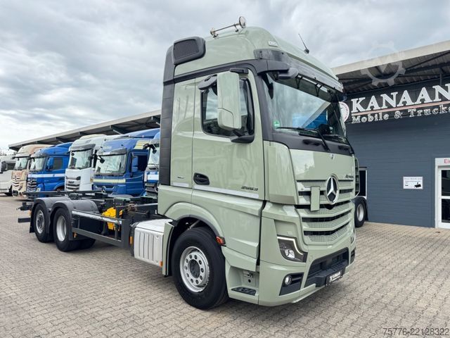 รถบรรทุกตัวถังเปลี่ยนได้ MERCEDES-BENZ 2553 Actros 5 L Öl-Retarder 2548 45 58 Lenkachse