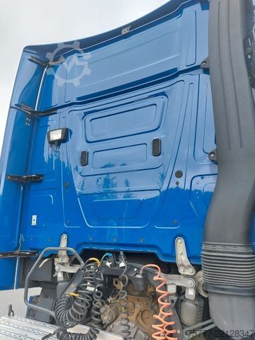 Standard tractor unit MERCEDES-BENZ Actros 18-45 Giga Space-MP 5- Retarder-2 Tanks