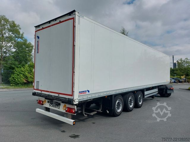 Semirremolque caja SCHMITZ CARGOBULL SKO 24/L-Trockenfrachtkoffer- Liftachse-Miete/re