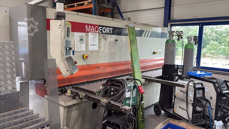 Hydraulinen giljotiinisakset Maqfort 