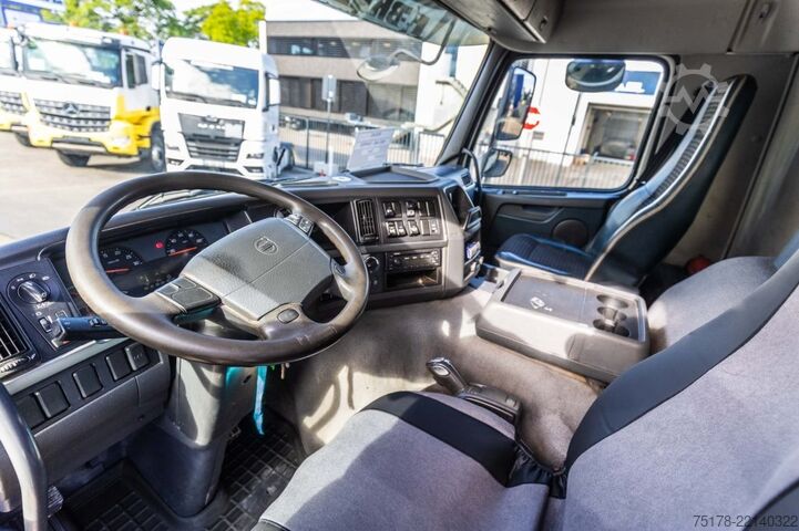 Kippiauto VOLVO FMX 460 - TIPPER / TRACTOR