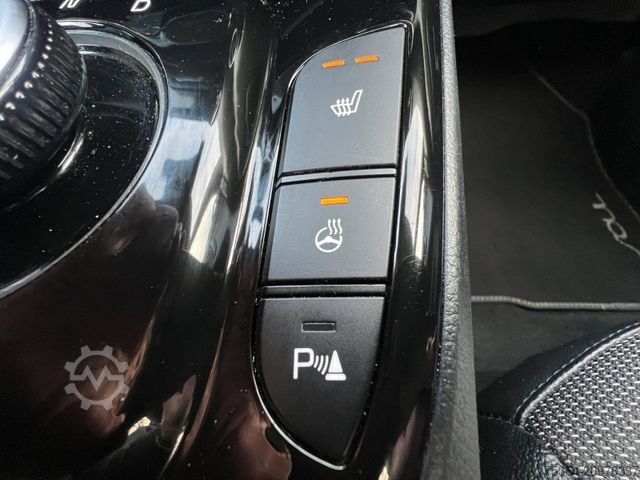 Фургон KIA Soul e-Soul DynamicLine 64 kWh LED Navi Kamera