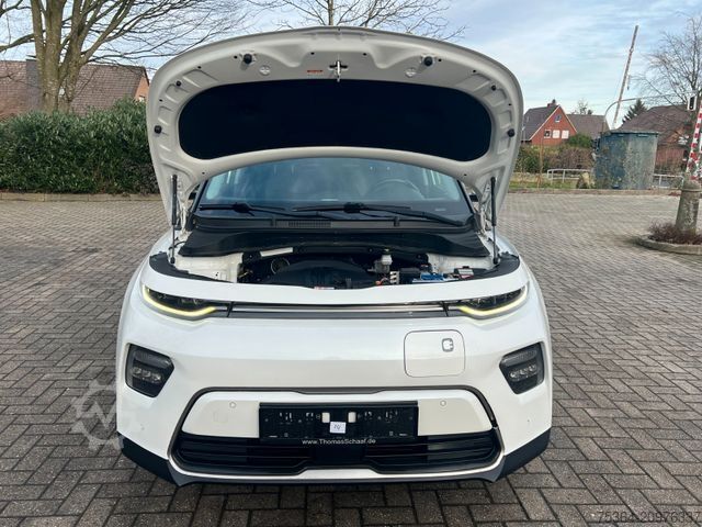 Фургон KIA Soul e-Soul DynamicLine 64 kWh LED Navi Kamera