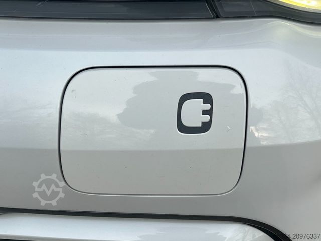 Фургон KIA Soul e-Soul DynamicLine 64 kWh LED Navi Kamera