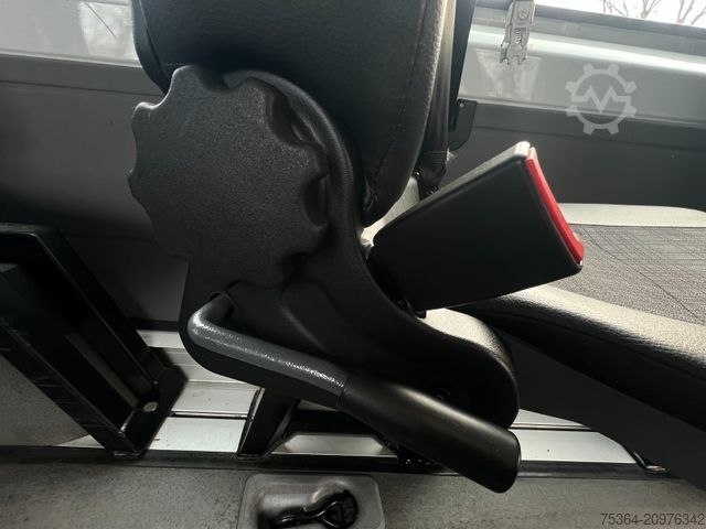 Минибус MERCEDES-BENZ Sprinter 314 BlueTEC 9Sitze+Rollstuhllift Klima