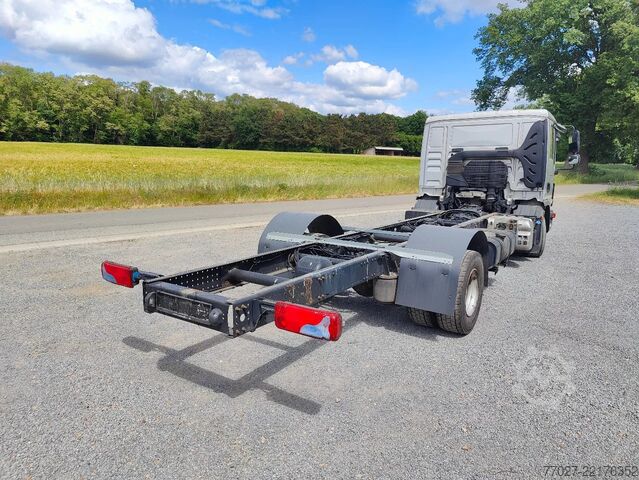 ड्राइवर की टैक्सी के साथ चेसिस MAN TGL 12.250 Chassis cabine Euro6
