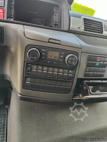 ड्राइवर की टैक्सी के साथ चेसिस MAN TGL 12.250 Chassis cabine Euro6