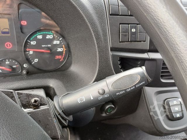 Autocarro con cassone IVECO EUROCARGO ML160E28