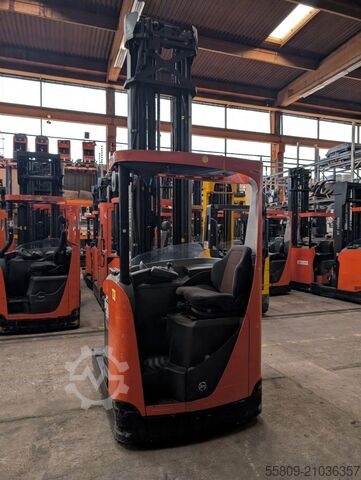 Regalni viličar BT RRE 160 // Triplex // Wage mit millimeter anzeige