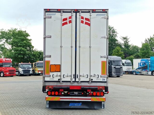 النقل المبرد / المجمد Mercedes-Benz Actros 2553 6x2 - Thermoking frigo - Loadlift +...