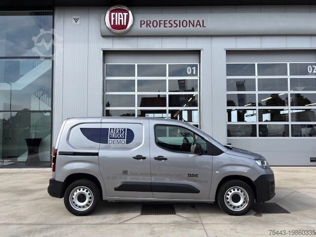 Mobil van Fiat Doblò F4117