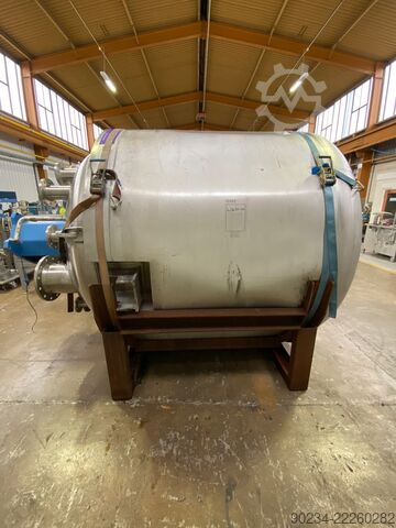 Käytetty BCD Engineering 4 000 litran vaippareaktorin runko sekoittimella BCD ENGINEERING 4,000 Litre