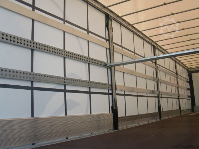 Semirremolque abierto con toldo Schmitz SCS 24/L-13.62 EB Hubdach Alus Liftachse
