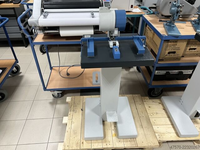 Máquina de ojetes Hang 102-20 Eyeleting machine with base