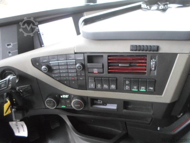 Standarta vilcējs VOLVO FH 460 XL/ VOLLSPOILER